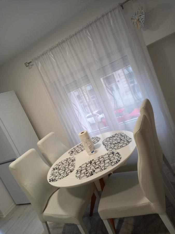 Apartment Centar Of City Мостар Екстер'єр фото